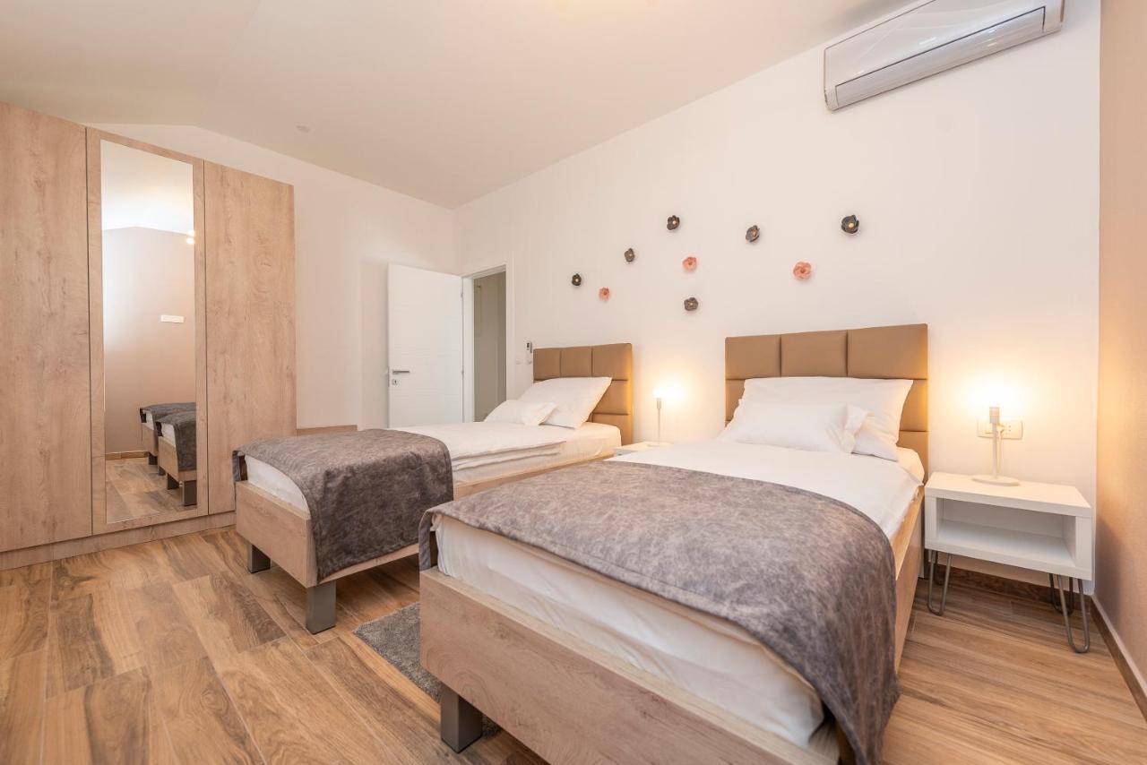 Luxury Apartments - La Vir 5& 6 Exterior foto